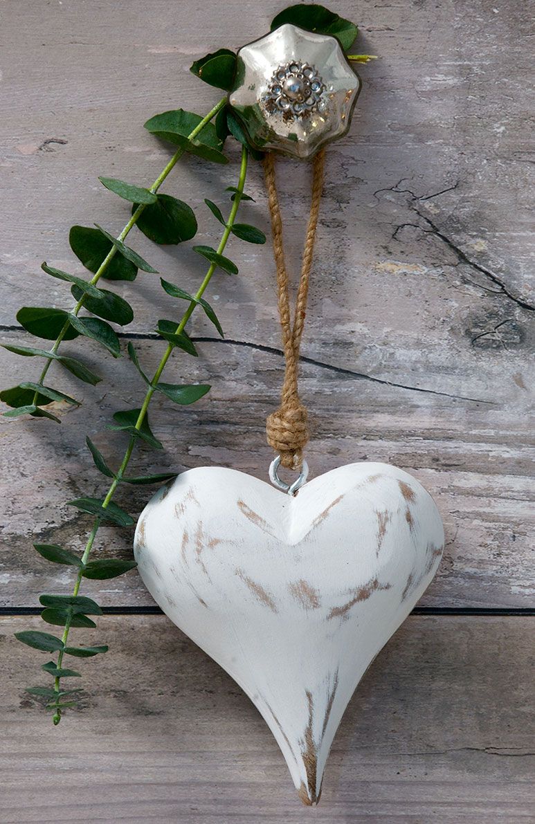 White Vintage Heart