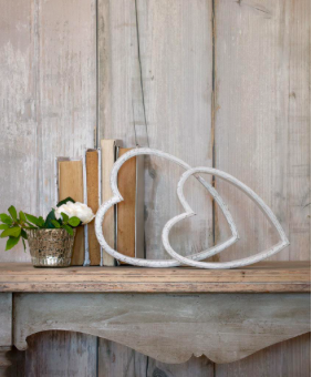 Set of 2 Mantelpiece Sleeping Hearts
