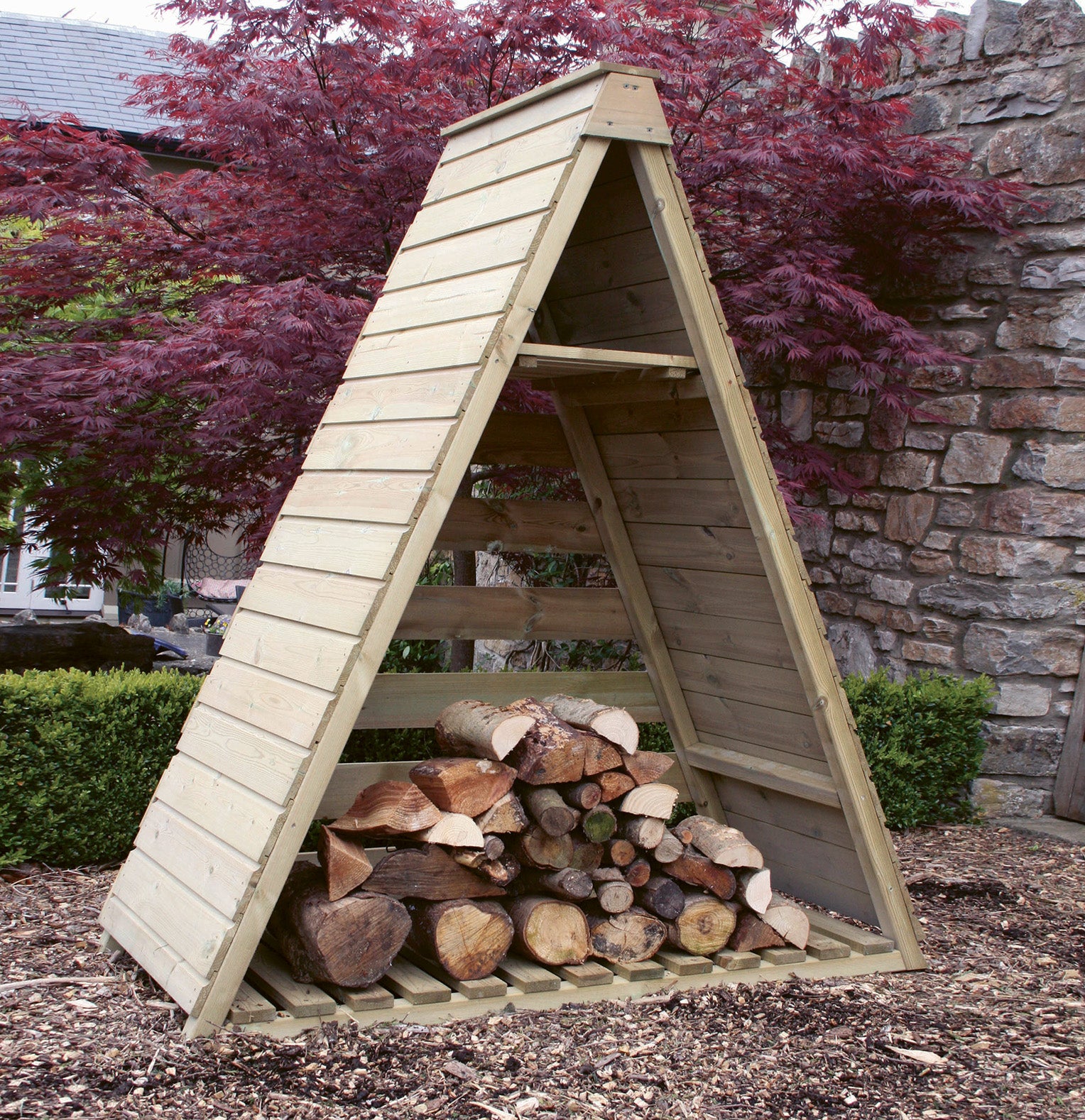 Hutton Triangular Log Store – PengellyGardenCentre