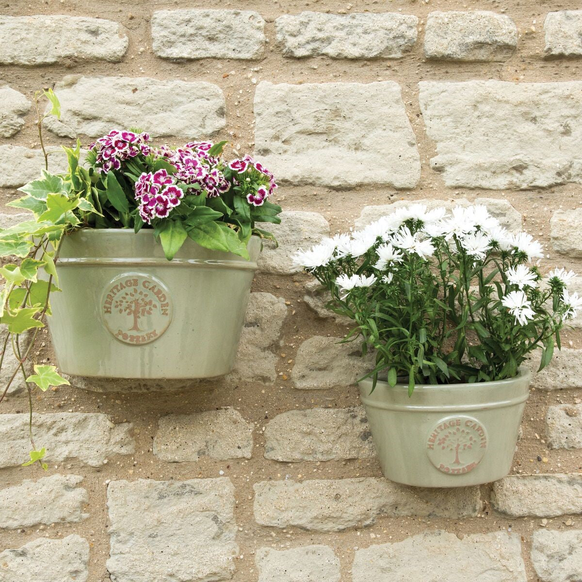 Woodlodge Edwardian Wall Planter 20cm - Mint Green